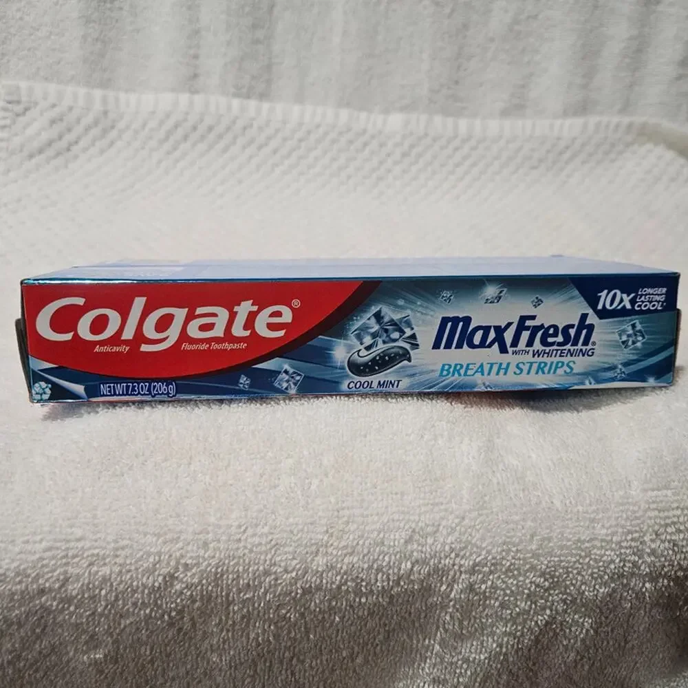 Colgate MaxFresh Whitening Toothpaste Cool Mint 7.3 oz – Lot of 2